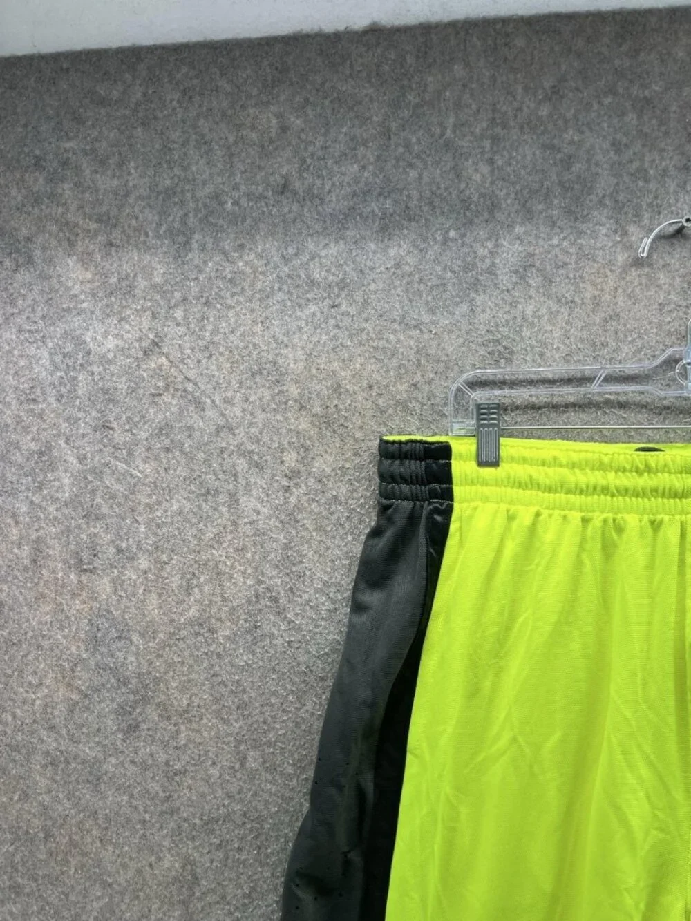 Nike Dri Fit Shorts Mens 2XL Yellow Black Basketball Mesh Colorblock 11 Inseam
